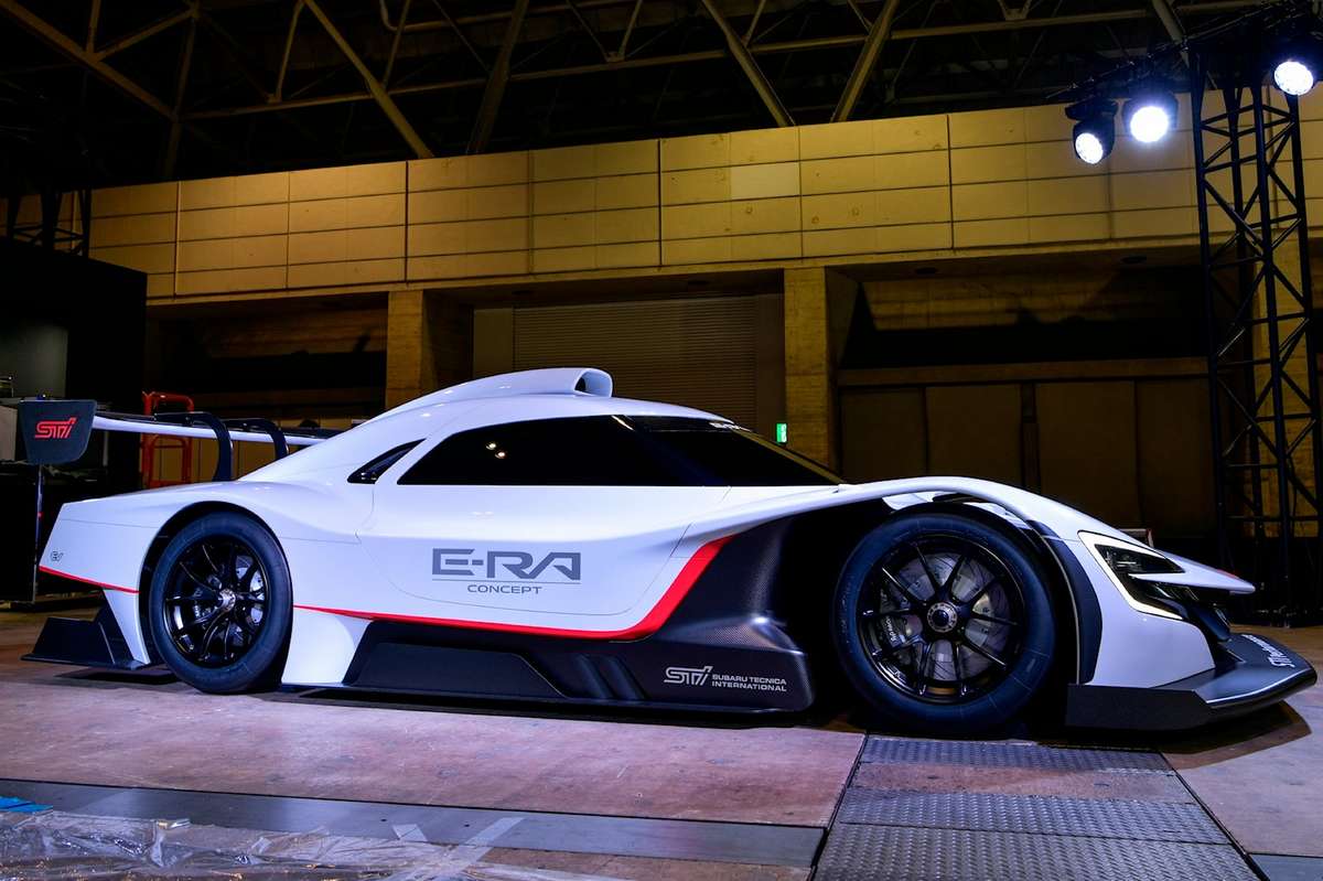 تصميم المفهوم الرياضي STi E-RA 