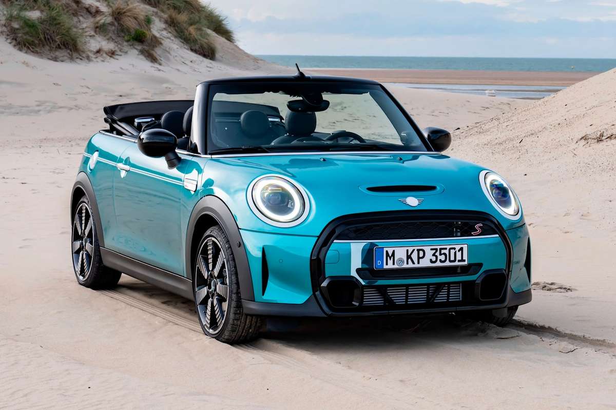 Mini Cooper S Convertible Seaside