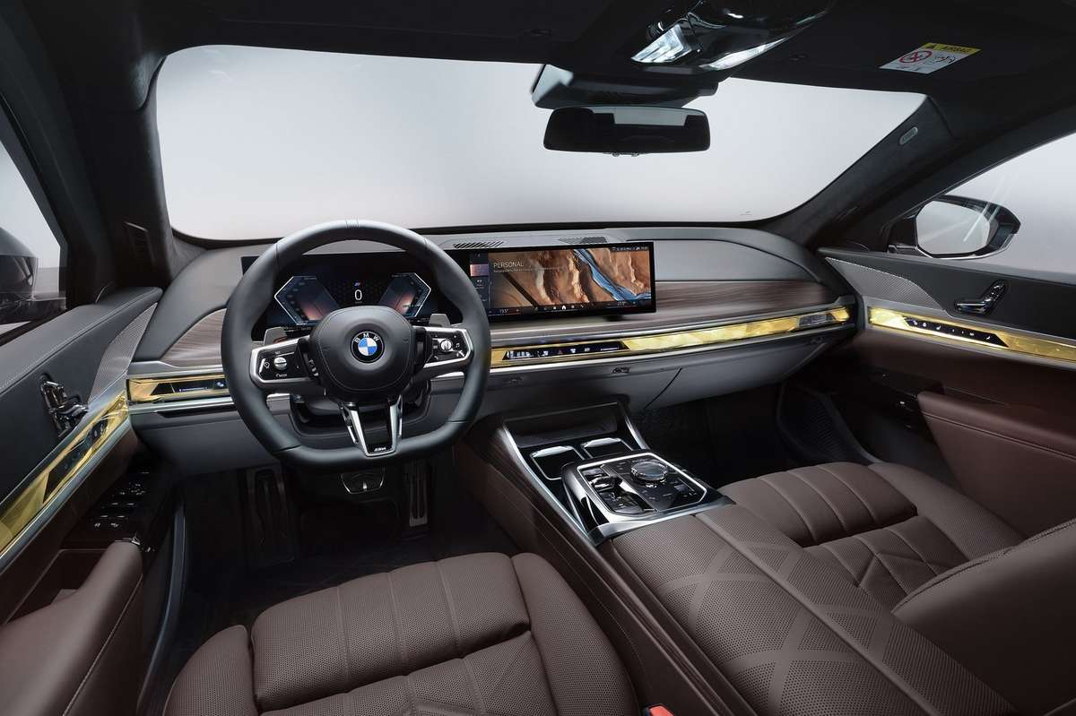  BMW i7 داخلية