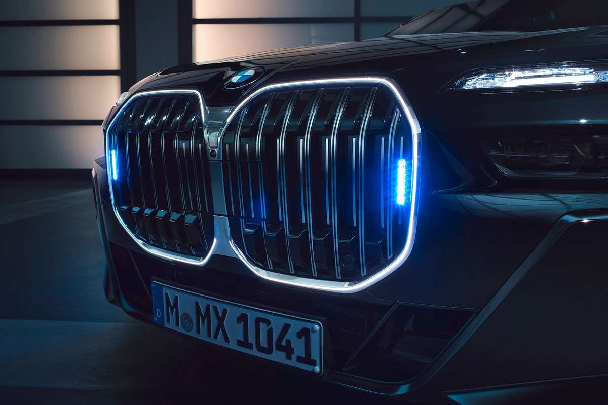 مصابيح-بي-ام-دبليو- BMW i7 Protection