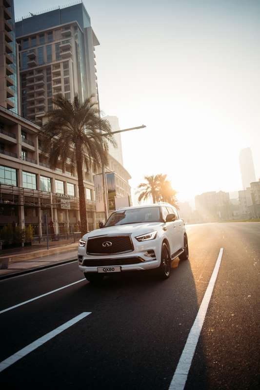 انفنتي QX80 بلاك إيديشن