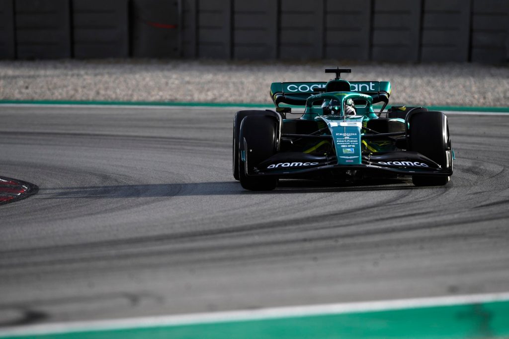 فريق أستون مارتن Aston Martin Aramco Cognizant F1 Team
