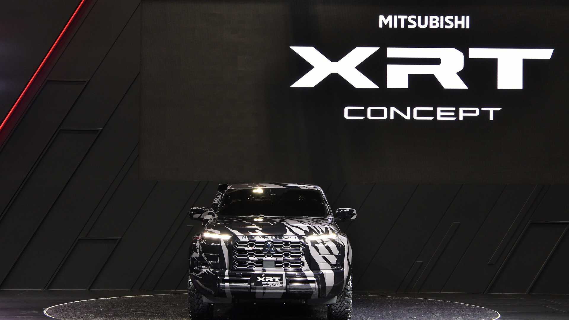 XRT ميتسوبيسشي
