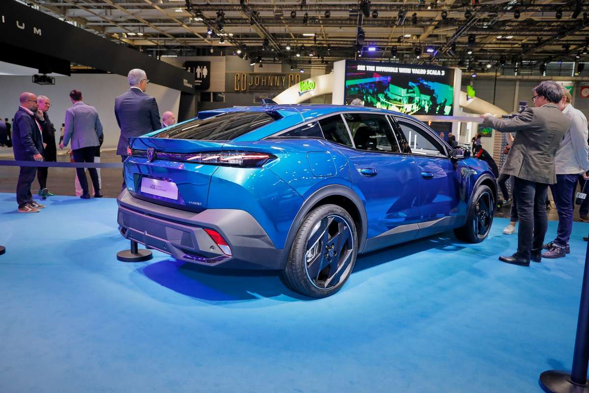 Peugeot 408 Coupe Crossover