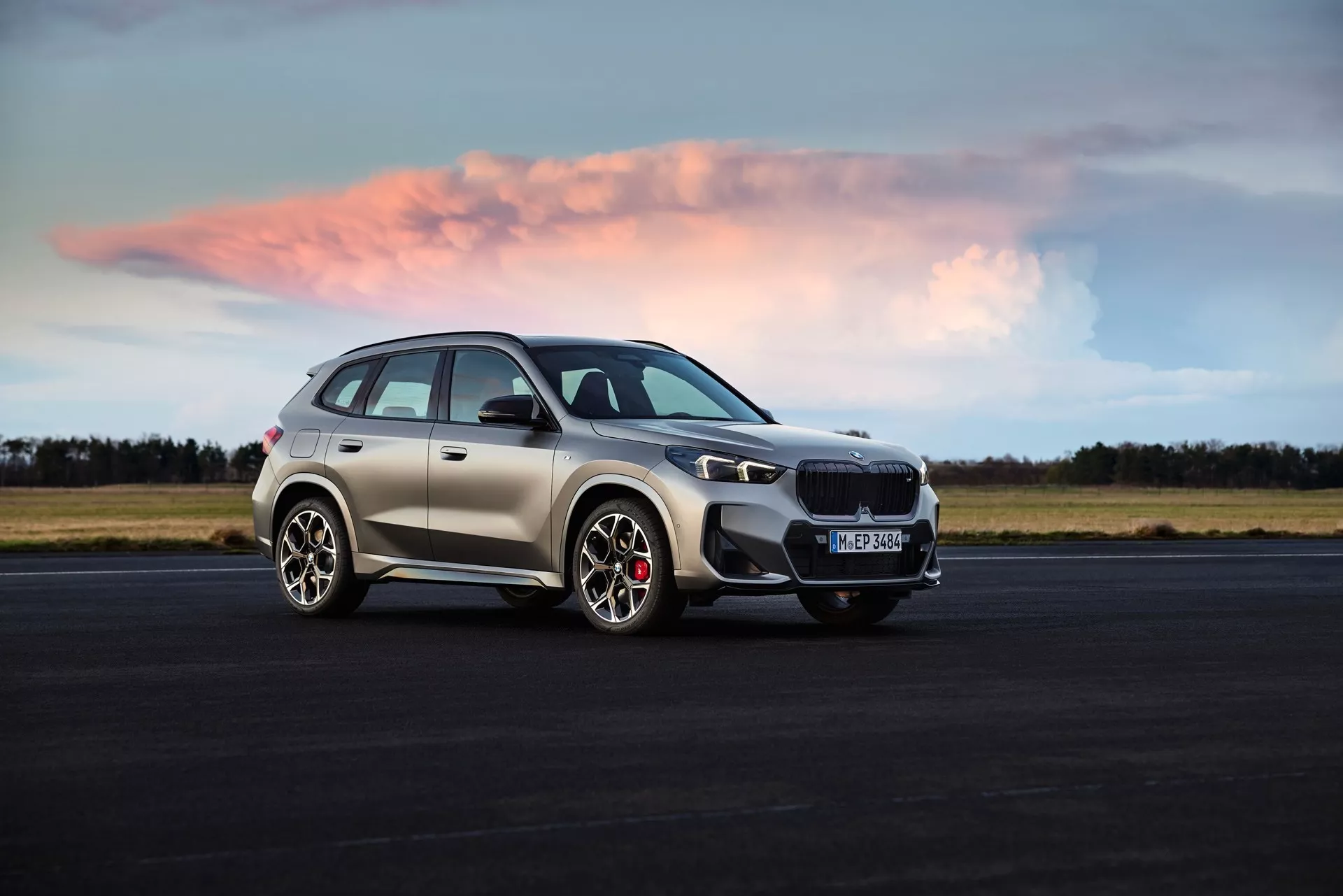 bmw-m35i-xdrive-2024