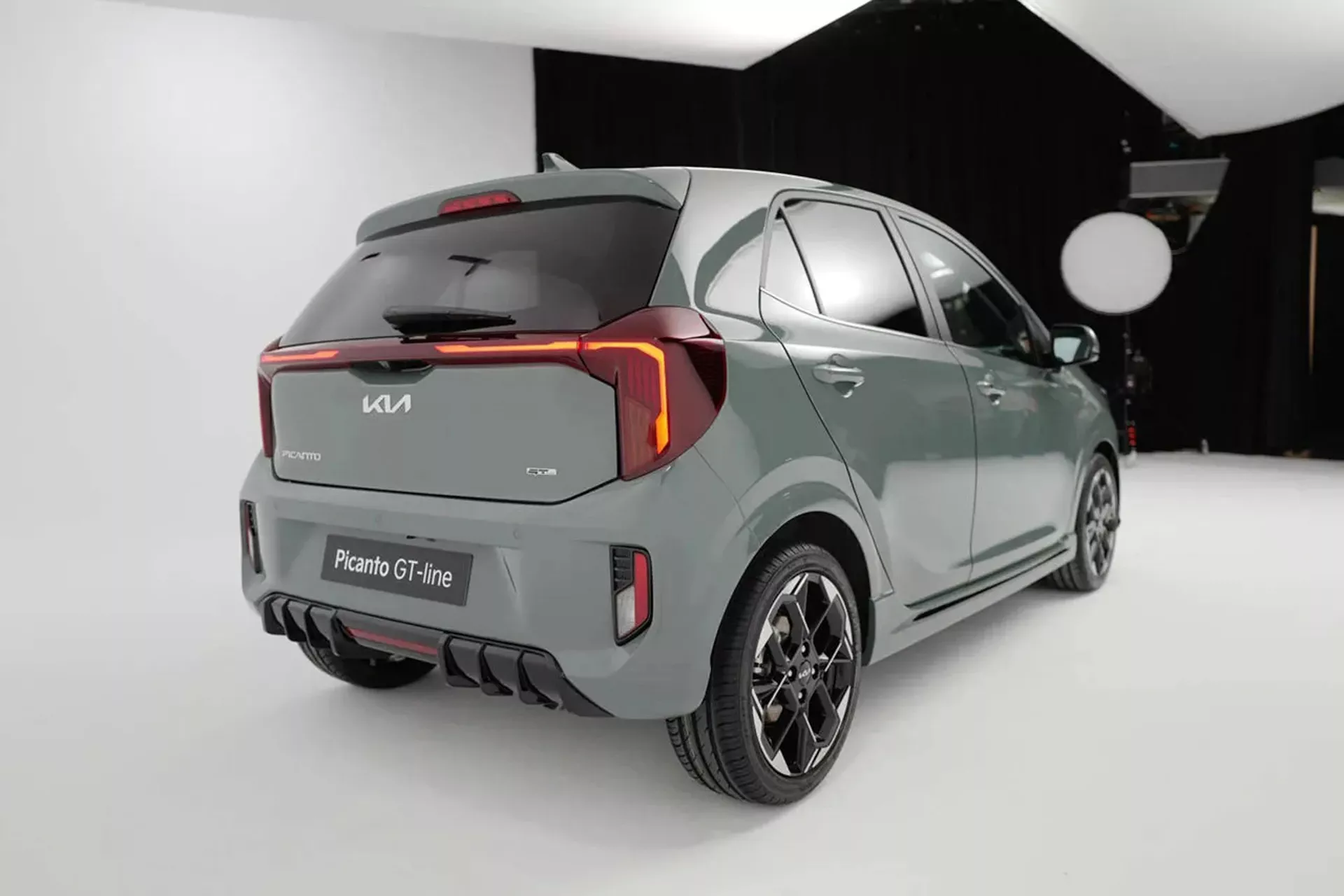 kia-picanto-2024-rear