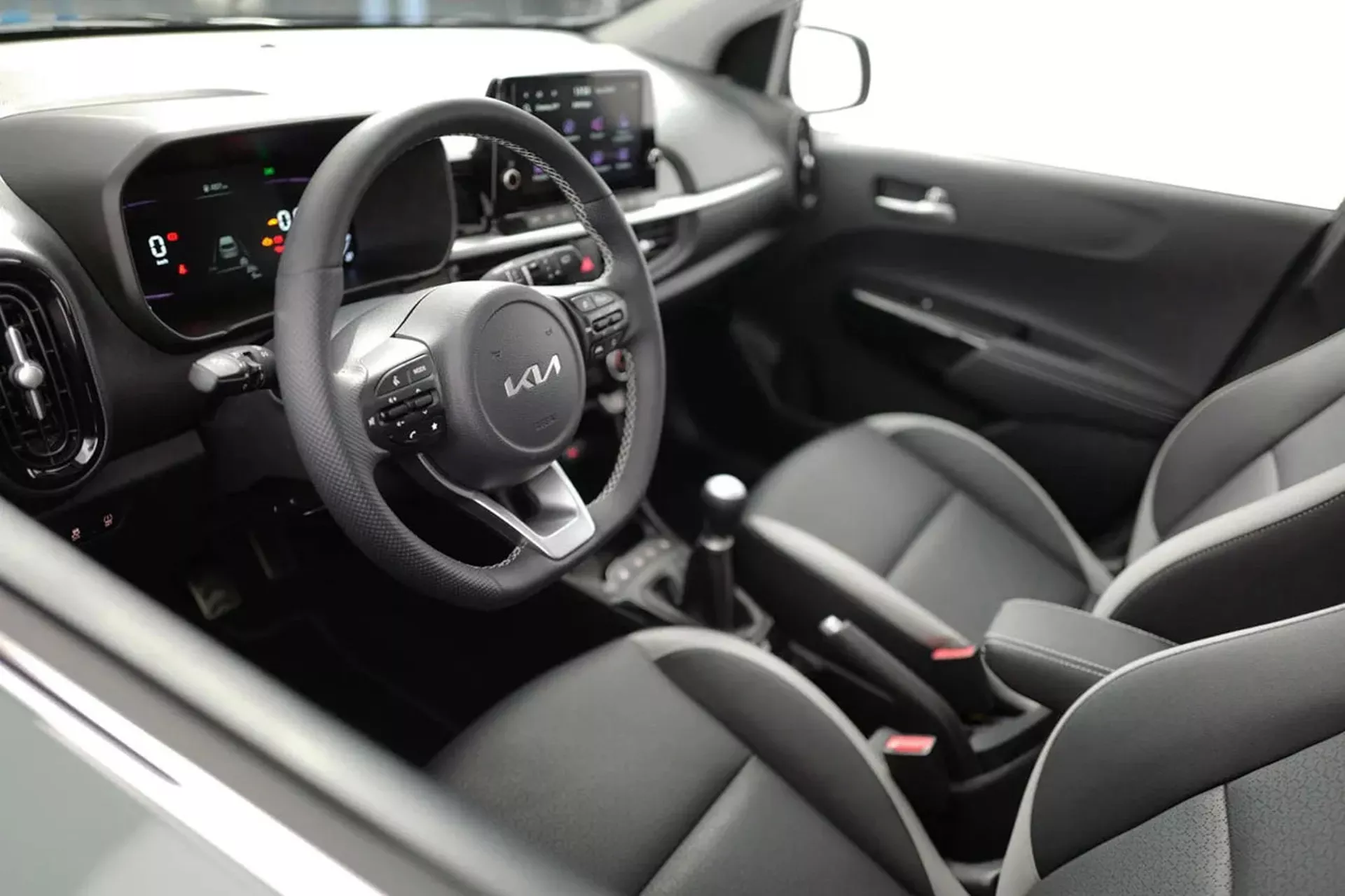 kia-picanto-2024-interior