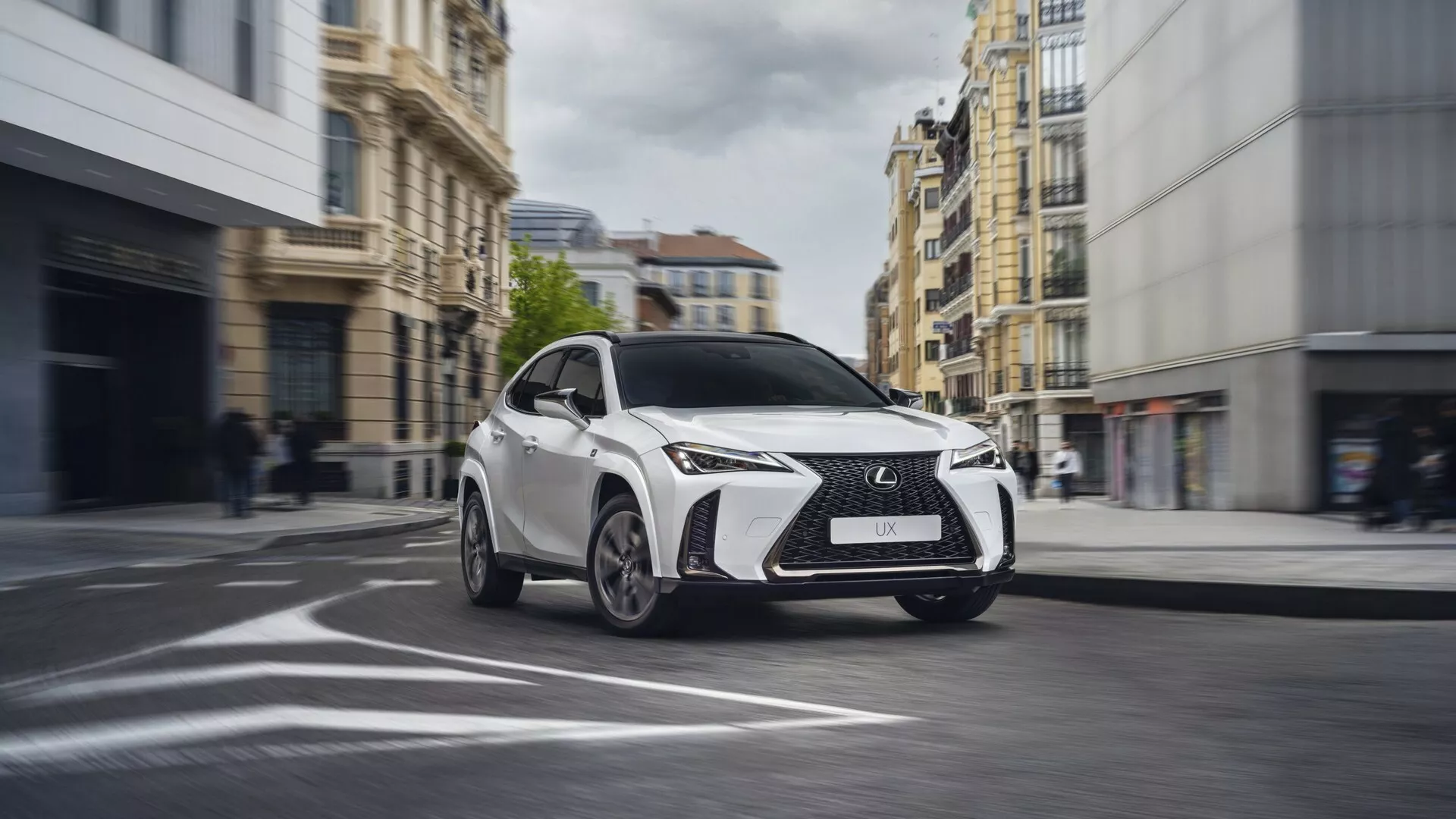 lexus-ux