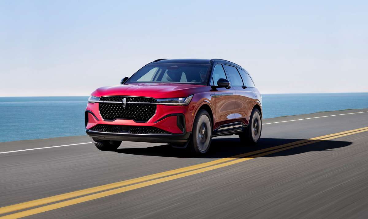 Lincoln’s newest SUV – the all-new 2024 Nautilus