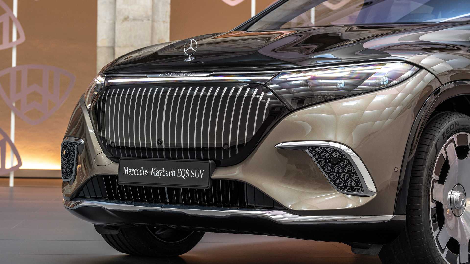مايباخ EQS 2024