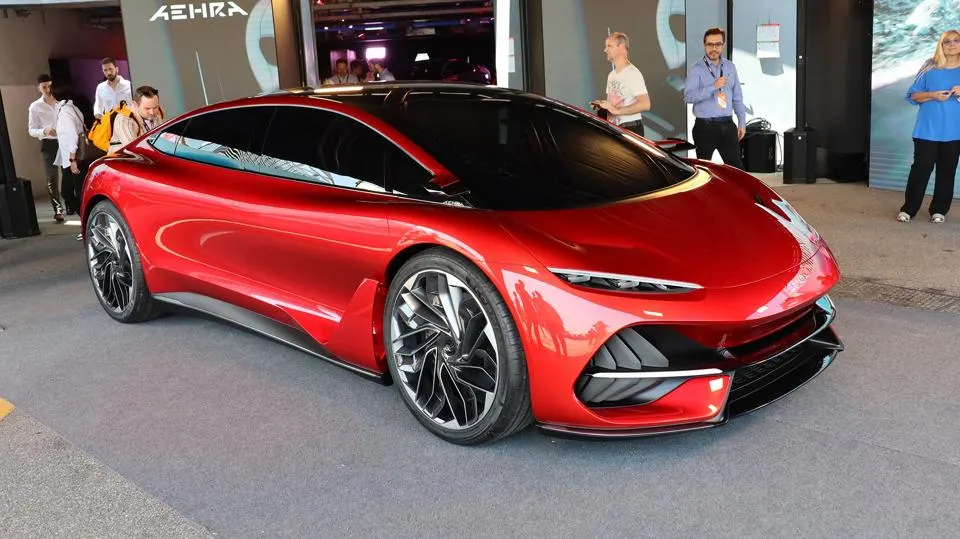 Aehra-sedan-2026