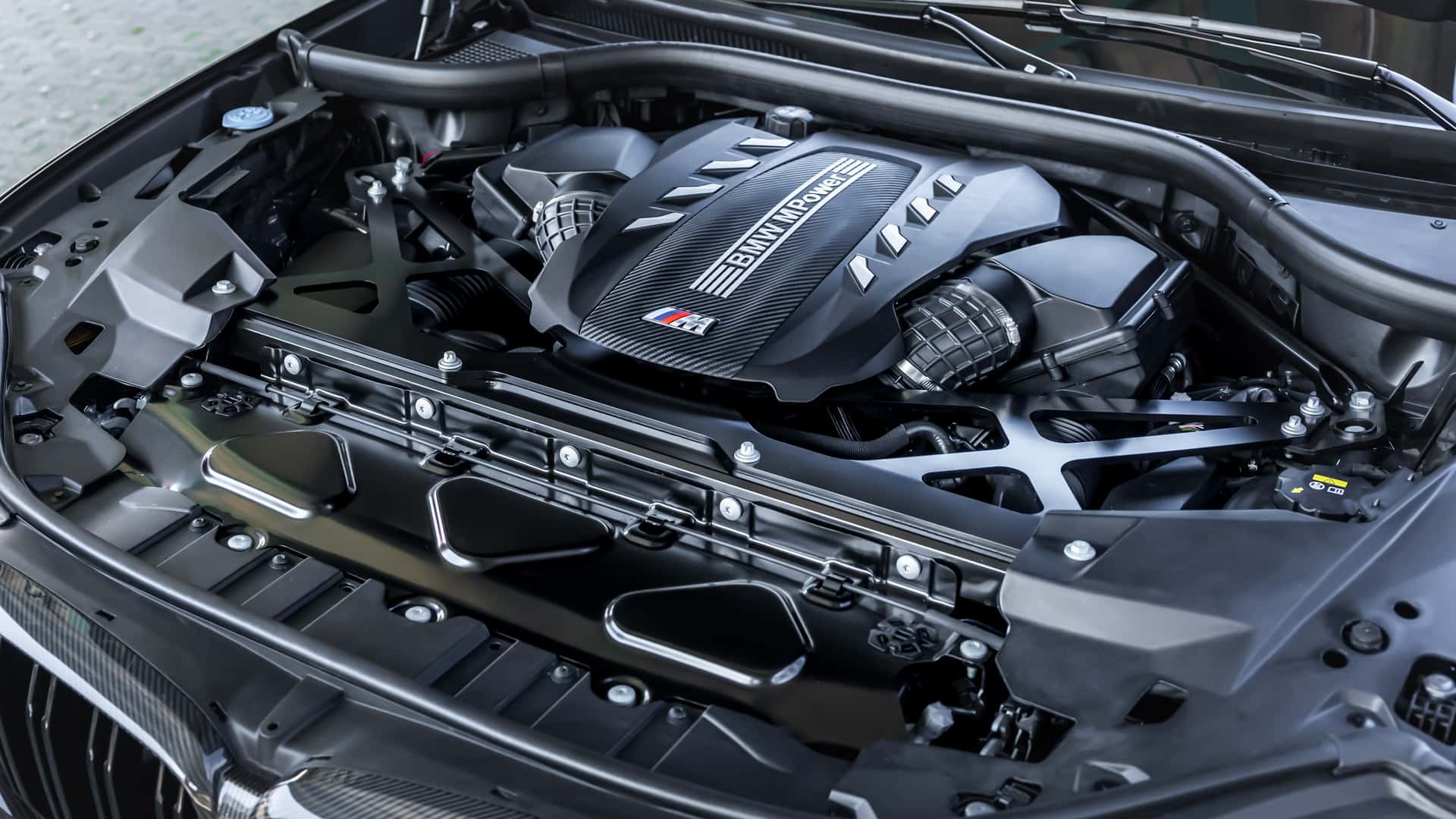 bmw-x5-m-performance