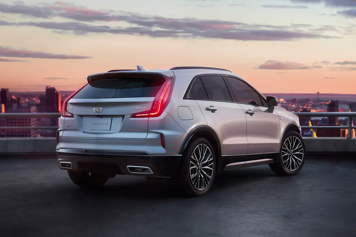 كاديلاك-xt4-2024
