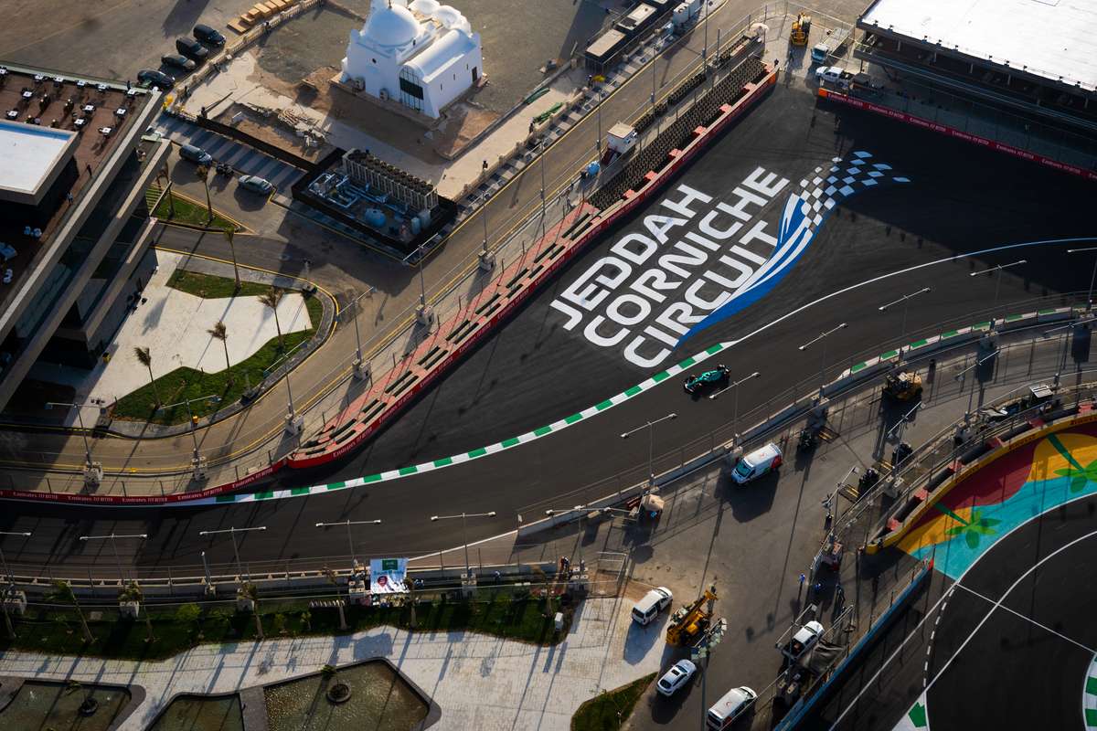 Verstappen wins Formula 1s Saudi Arabian Grand Prix