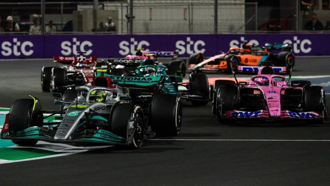 Verstappen wins Formula 1s Saudi Arabian Grand Prix