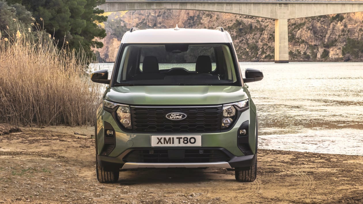 ford-e-tourneo-courier-2024