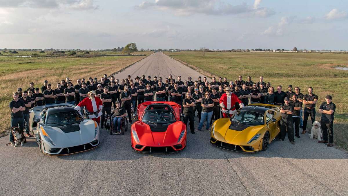 هينيسي  Venom F5