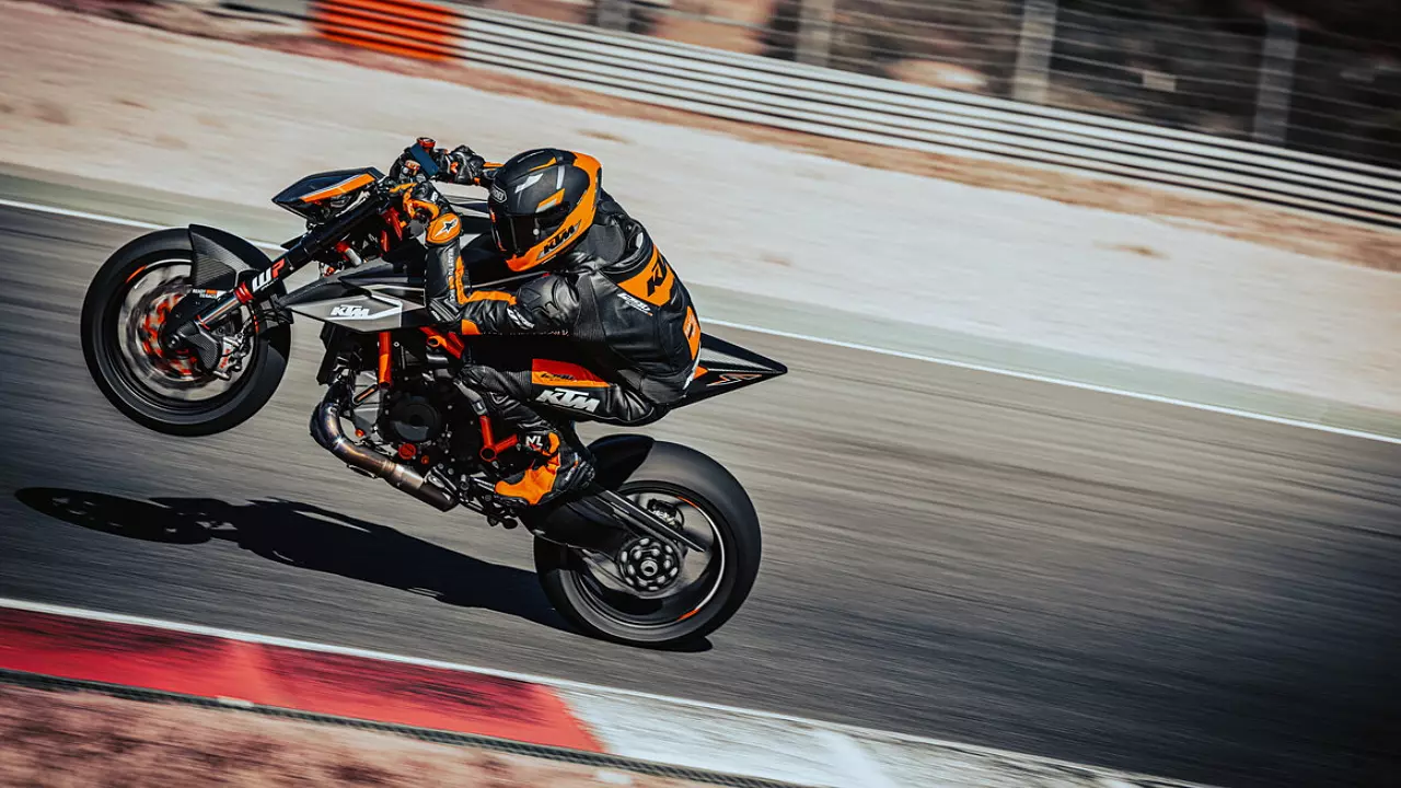 ktm-super-duke-rr-1290