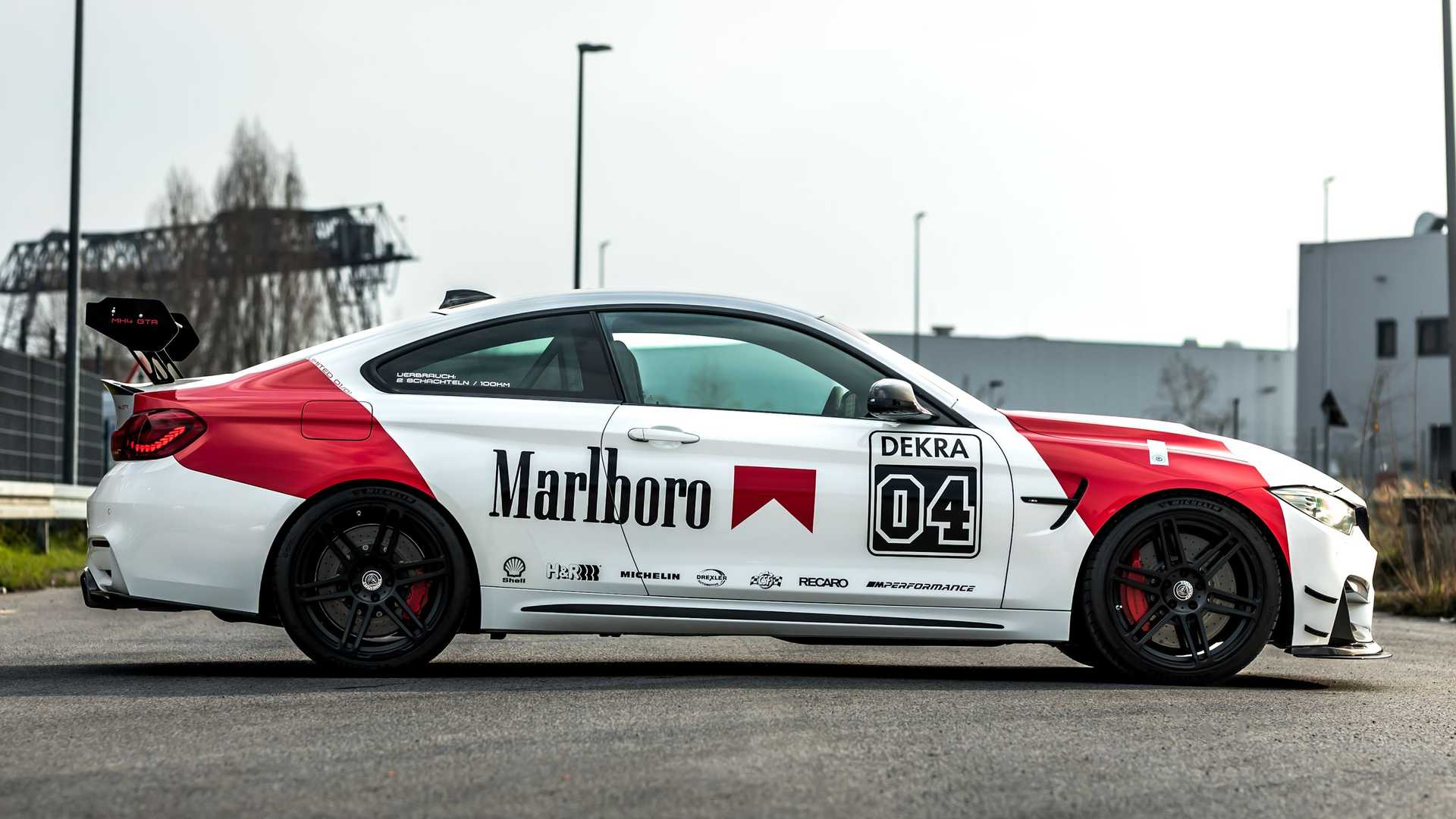 سيارة بي إم دبليو M4 DTM Championship