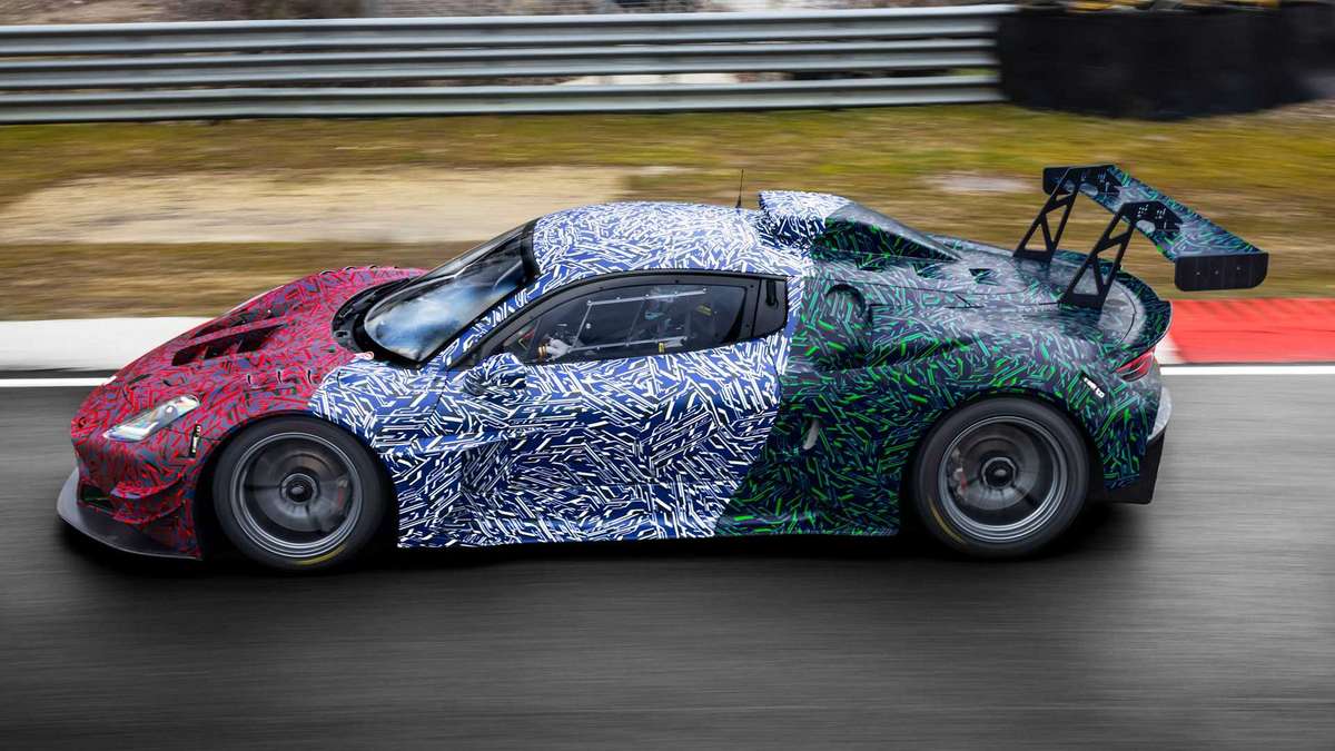 سيارة السباق  مازيراتي MC20 GT2