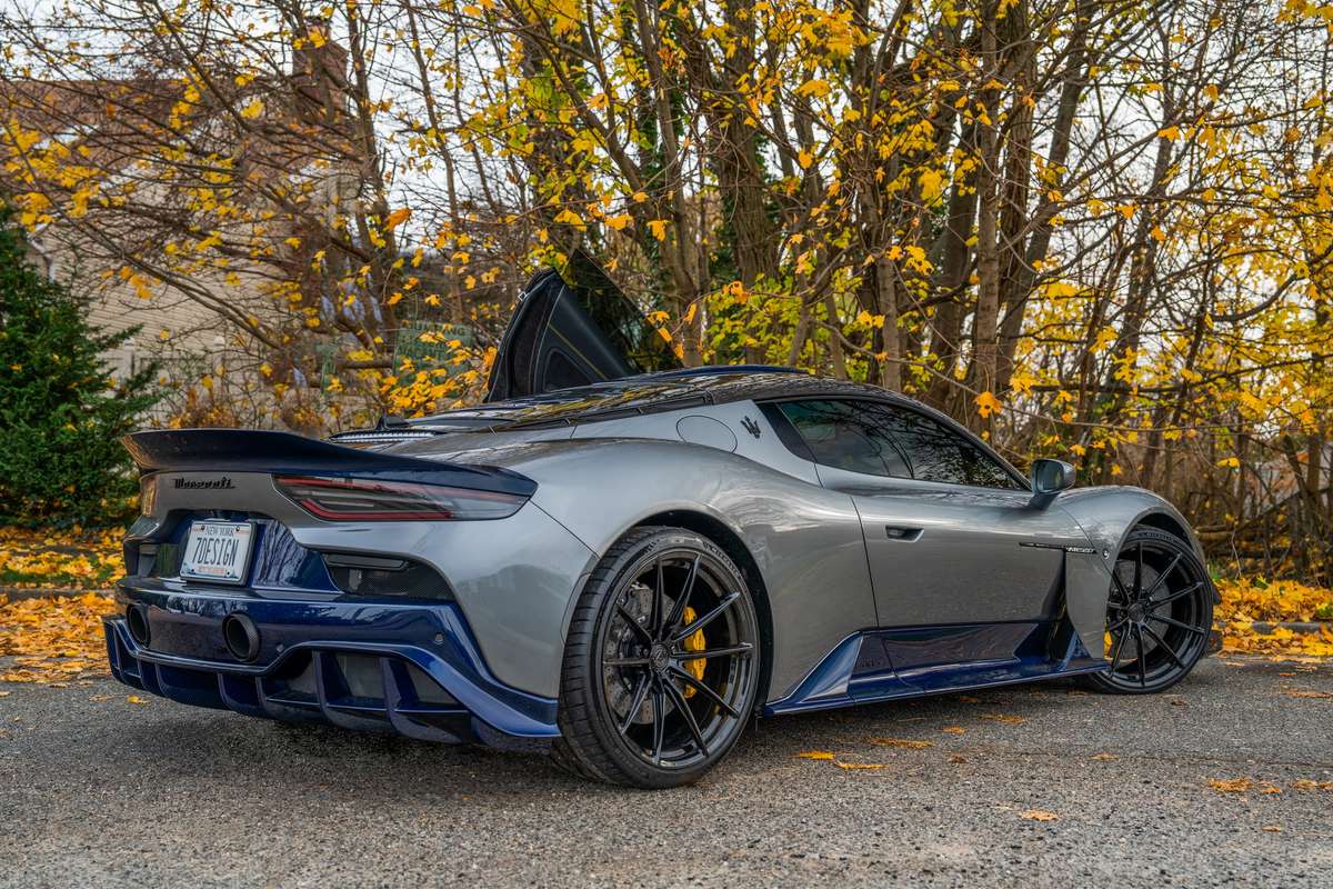  مازيراتي Maserati MC20