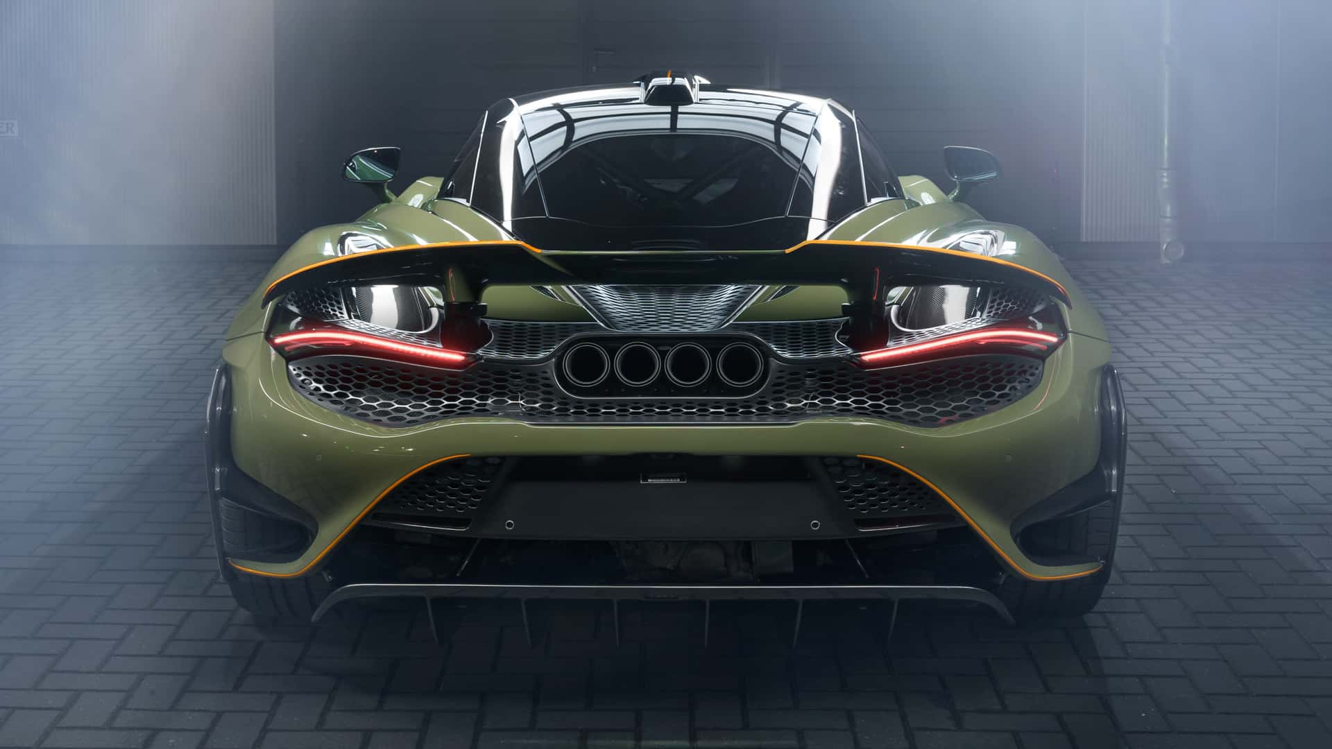 -765LT جزء-خلفي-مكلارين