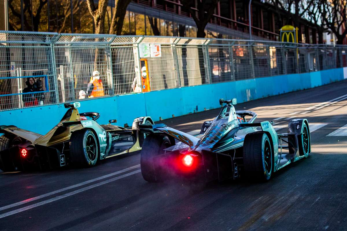 jaguar_tcs-race_in_action