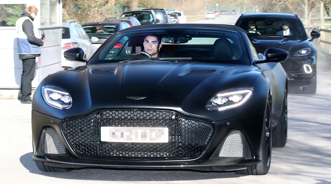 aston-martin-dbs-superleggera