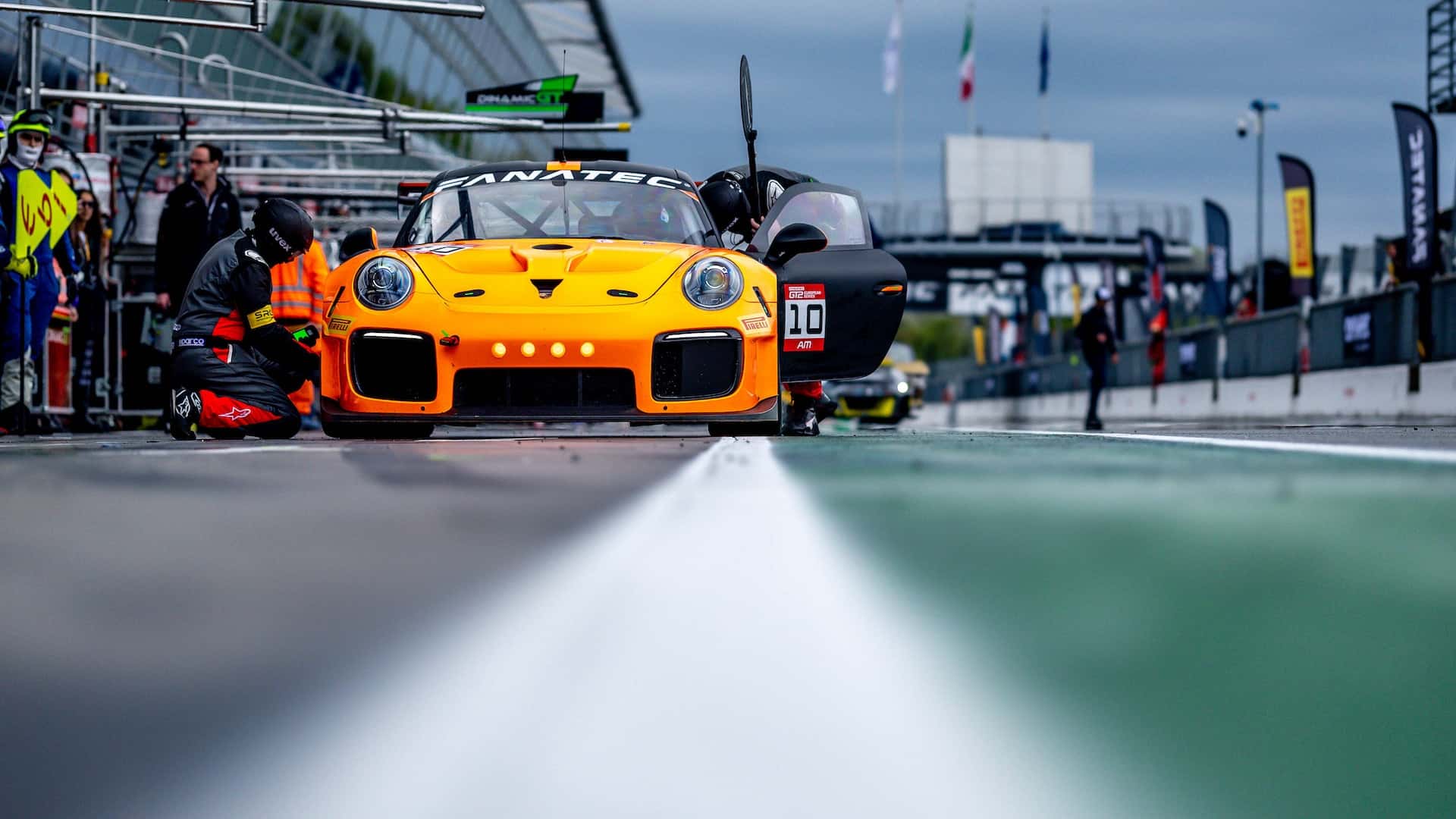 سيارة  بورش 911 GT2 RS Clubsport Evo