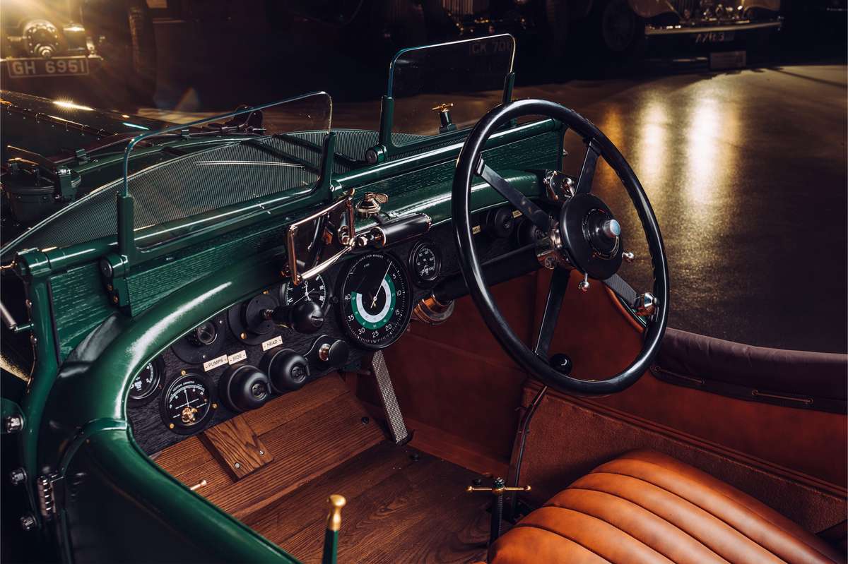 speed-6-interior